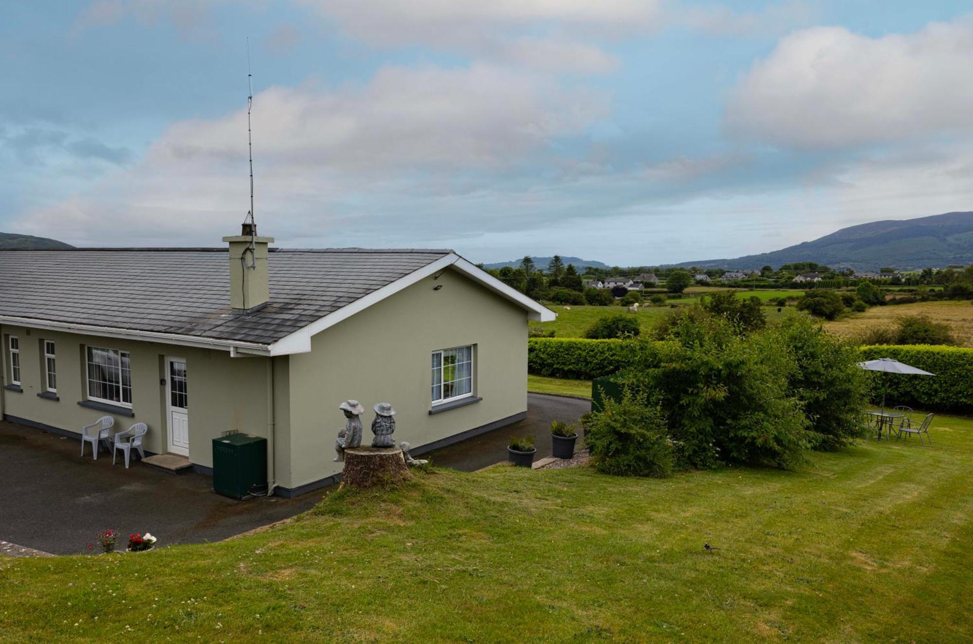 Mountain Nest At The Foot Of Slieve Gullion Apartment Cloghoge Exterior foto