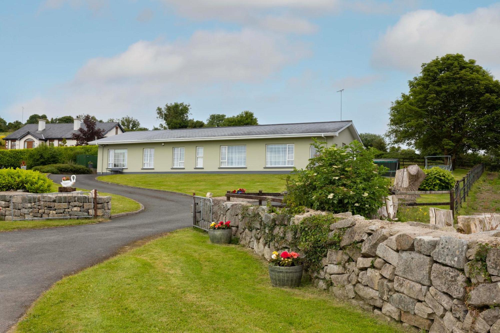 Mountain Nest At The Foot Of Slieve Gullion Apartment Cloghoge Exterior foto